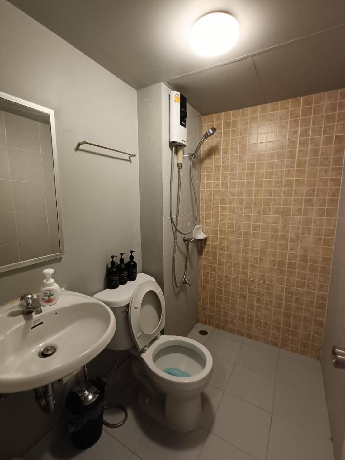 Baan Kidtang Apartment Rangsit Luaran gambar